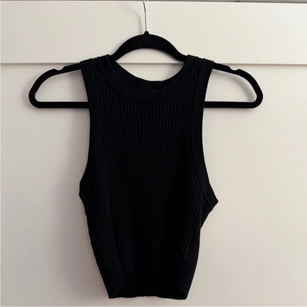 H&M Black Ribbed Tank Top - Picture 2 of 2